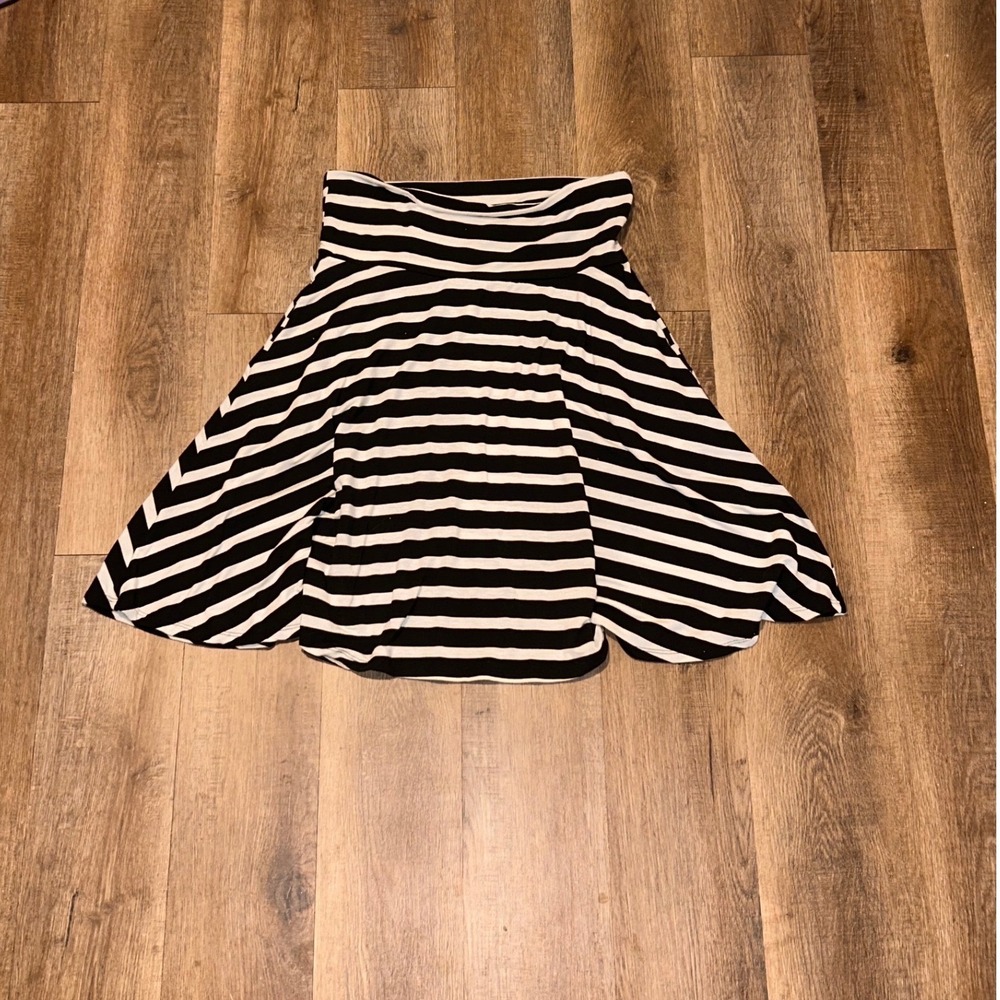 Honey & Lace Striped Skater Skirt Black White Pockets Large USA Made